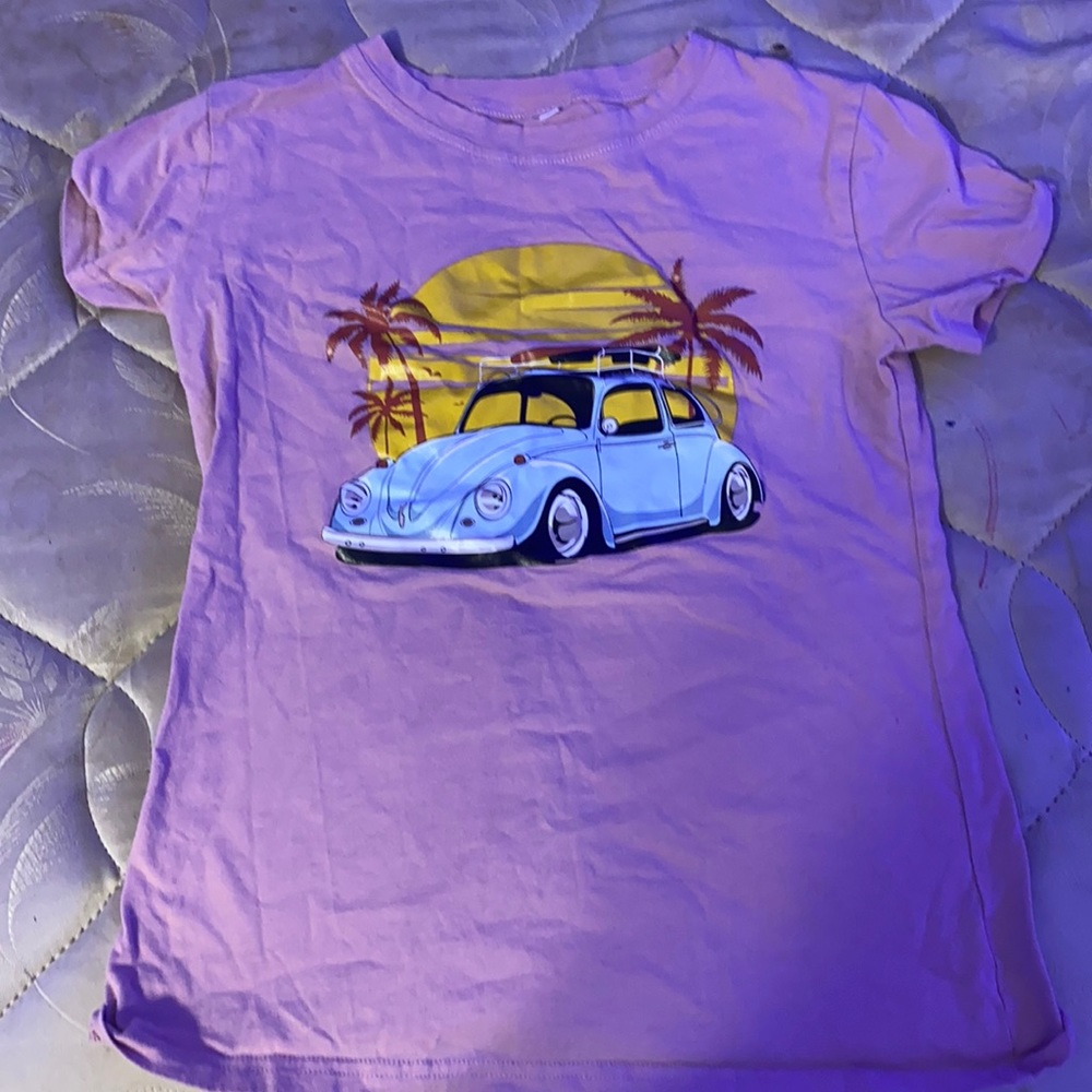 pink graphic tee